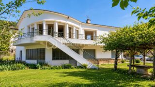  Villa à vendre 10 pièces 200 m²