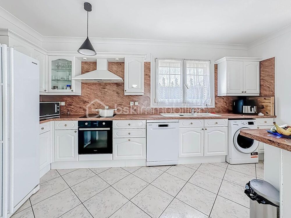 � vendre  Villa P�rols (34470)