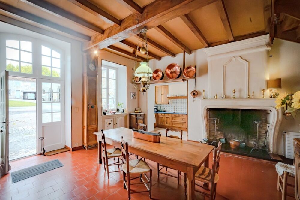 � vendre  Propri�t�/ch�teau Cognac (16100)