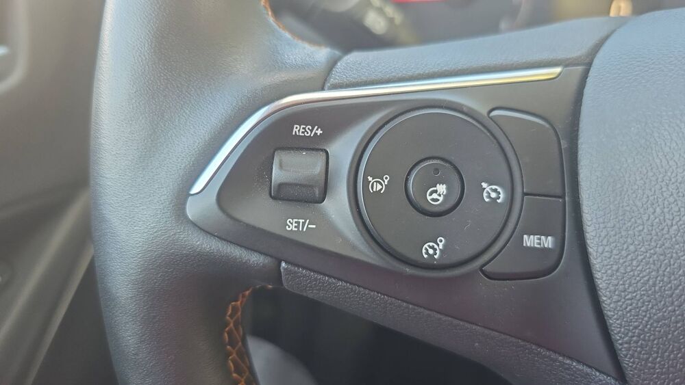 Crossland X 1.2 Turbo 110 BVA6 Ultimate 2019 occasion 51170 Baslieux Les Fismes