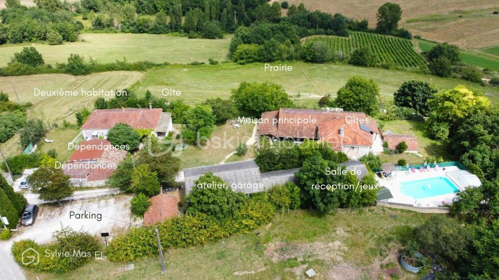 Un Domaine de Caractère au Coeur du Quercy Blanc - Gîtes - piscine