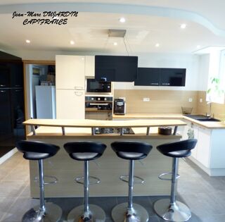  Maison  vendre 8 pices 170 m