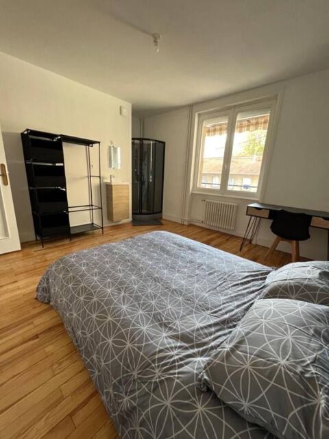  Appartement � louer 4 pi�ces 117 m�