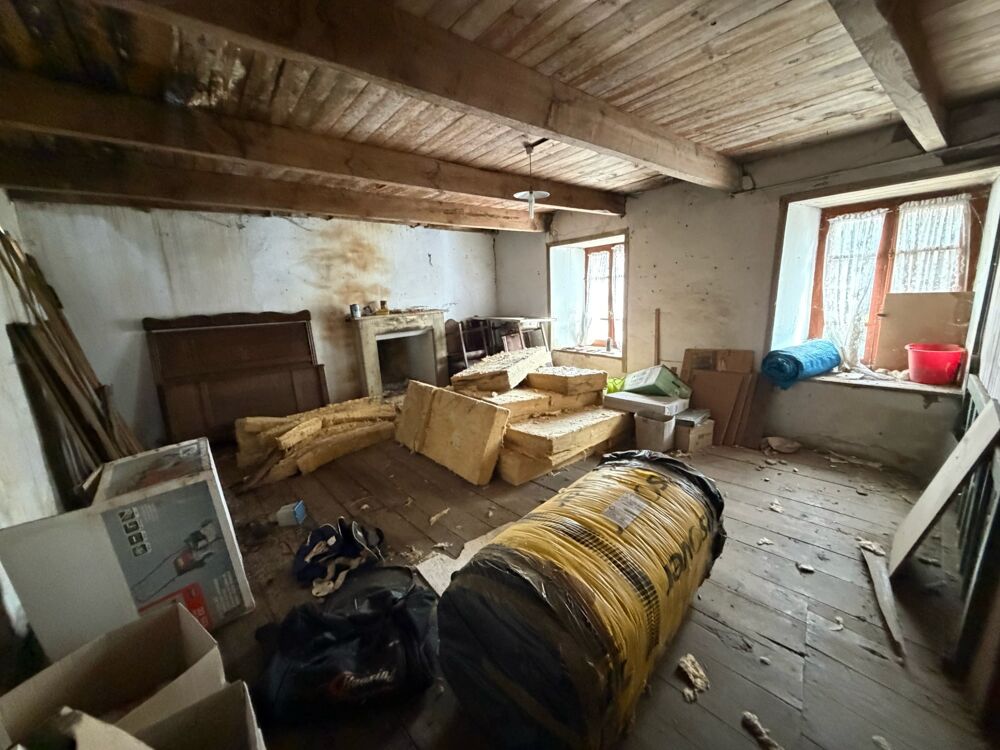 Vente Maison Maison en pierre à rénover entièrement – Beau potentiel au cœur du Croisty Le croisty