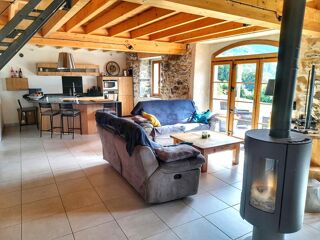  Propriété/château 6 pièces 151 m² Eaux bonnes