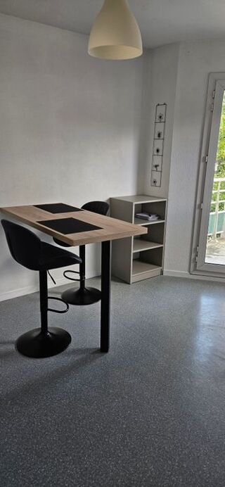  Appartement à louer 1 pièce 27 m²