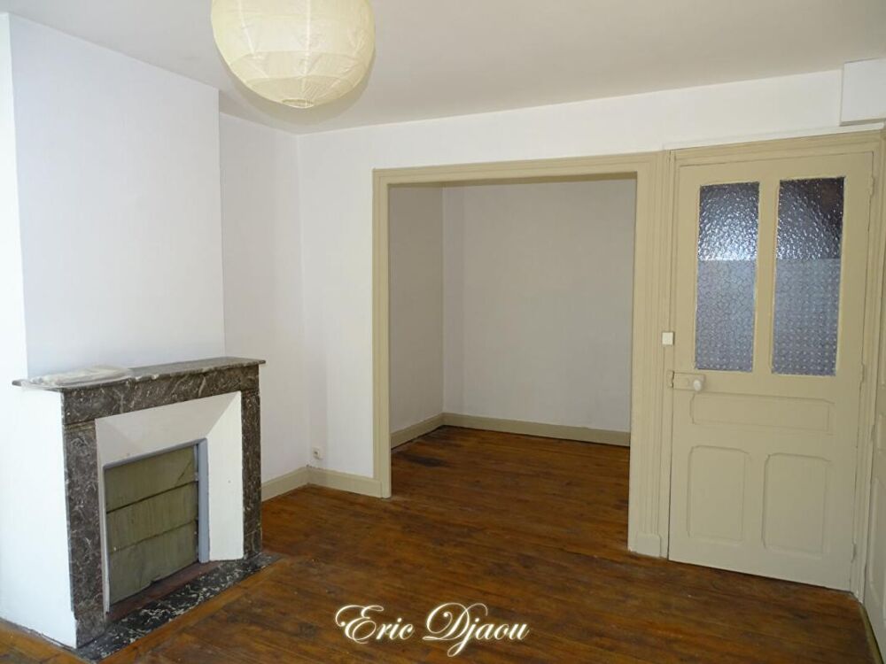 Maison de village Thenon 3 pièce(s) 79 m2
