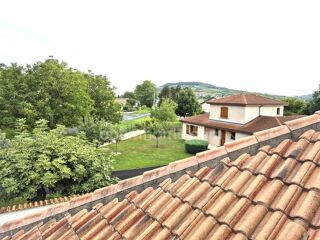  Villa � vendre 5 pi�ces 165 m� Mirefleurs