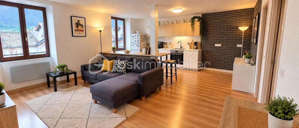 Die centre  Appartement traversant et lumineux de 55 m² avec vue sur la Croix de Justin