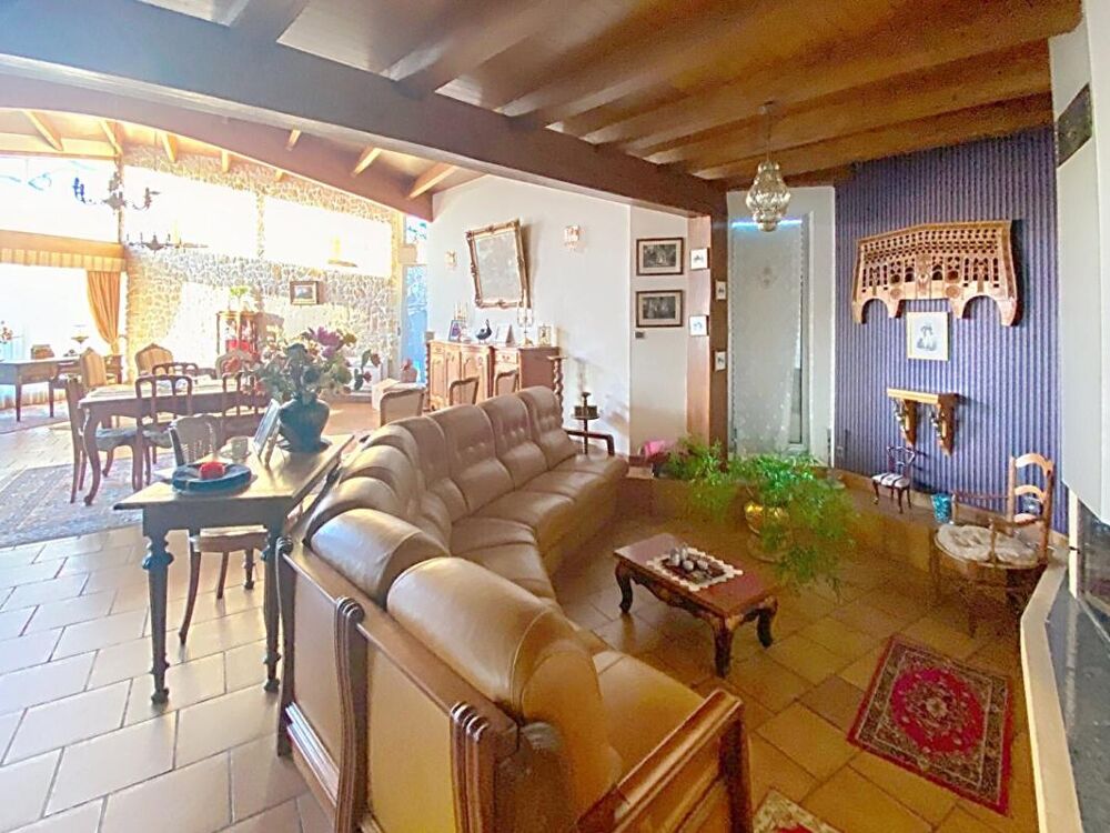 EXCLUSIVITE Maison de 5 pièces avec dépendance/ local d'activité de 3 pièces de 55 m2