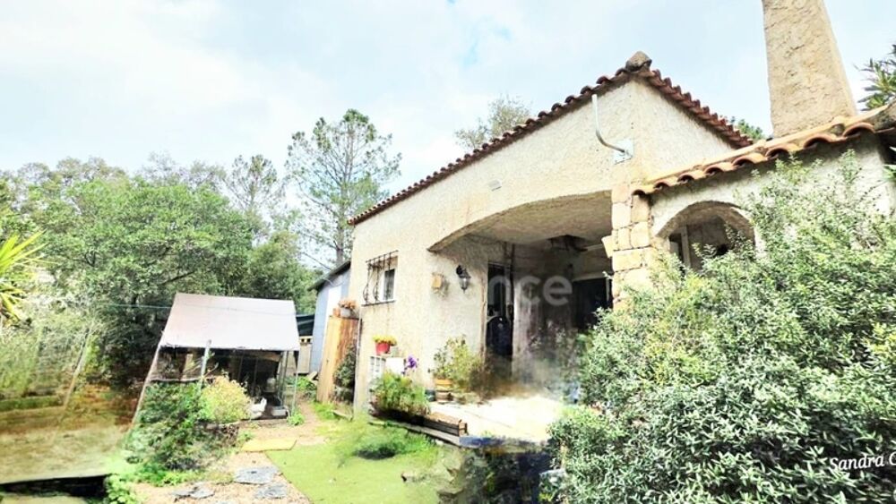 Maison à vendre 3 pièces LECCI (20) Terrasse et jardin