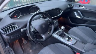 308 SW II 1.2 PureTech 130 Allure 2019 occasion 94800 Villejuif