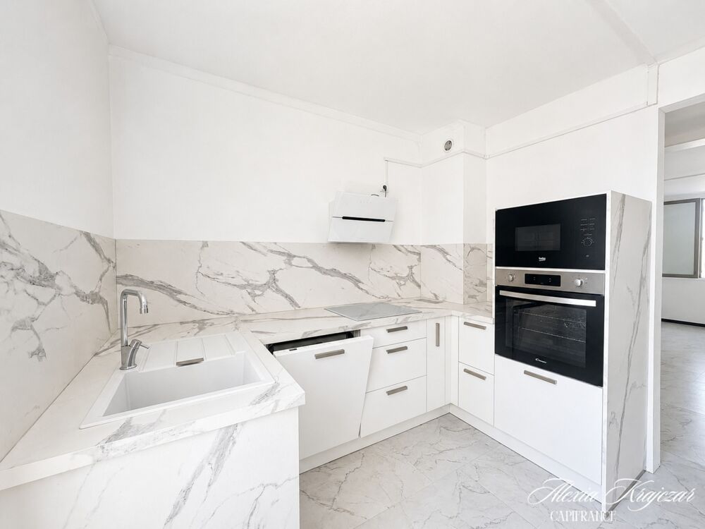 Vente Appartement A VENDRE - Appartement T3 en résidence - 54m², 2 chambres - Loggia - Cave - BEZIERS, quartier le Carré d'Hort (34) Beziers