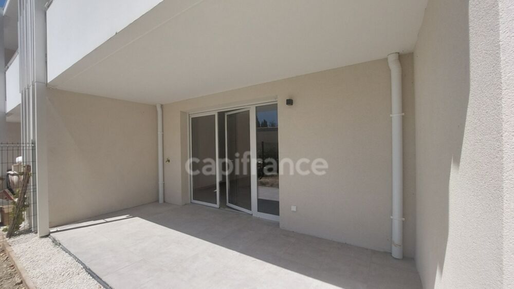 Saint-Rémy-de-Provence  Studio en rez de chaussée avec jardin