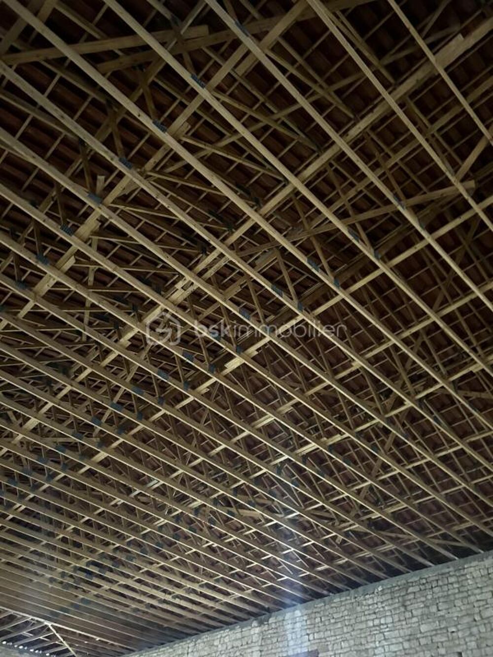 Idéal projet professionnel OU grande maison/Grange 250M² 5min de Ruffec