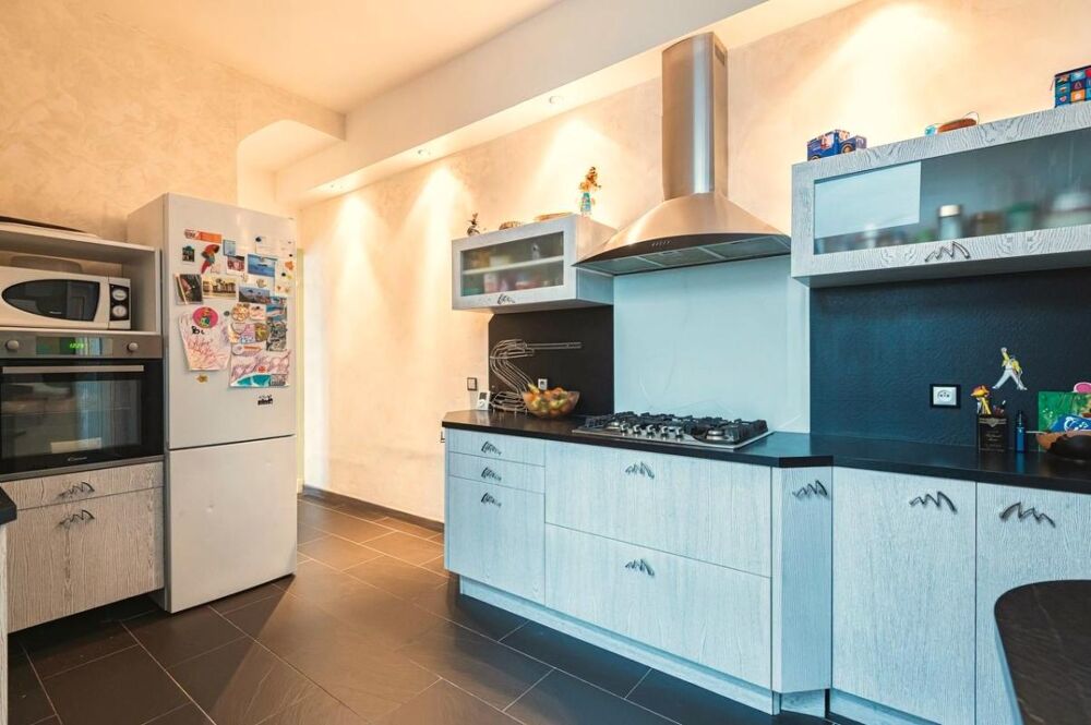Maison proche centre, Cernay, St Marceaux 5 pièces 148 m2