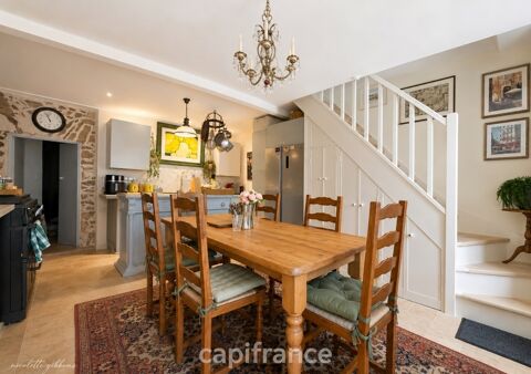   Élégante maison à vendre 5 pièces rénovée entre Beaulieu-sur-Dordogne et les gorges de la Cère Maison - 5 pièce(s) - 116 m²