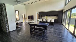  Villa à vendre 5 pièces 140 m²