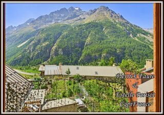  Chalet � vendre 8 pi�ces 280 m�