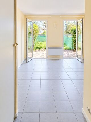  Appartement à louer 1 pièce 35 m²