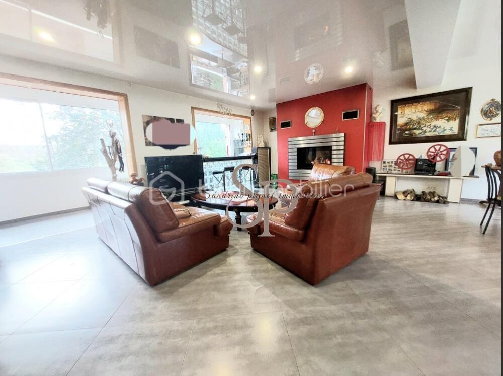 Vente Maison Maison familiale 7 pièces 4 chambres Fontaine la gaillarde