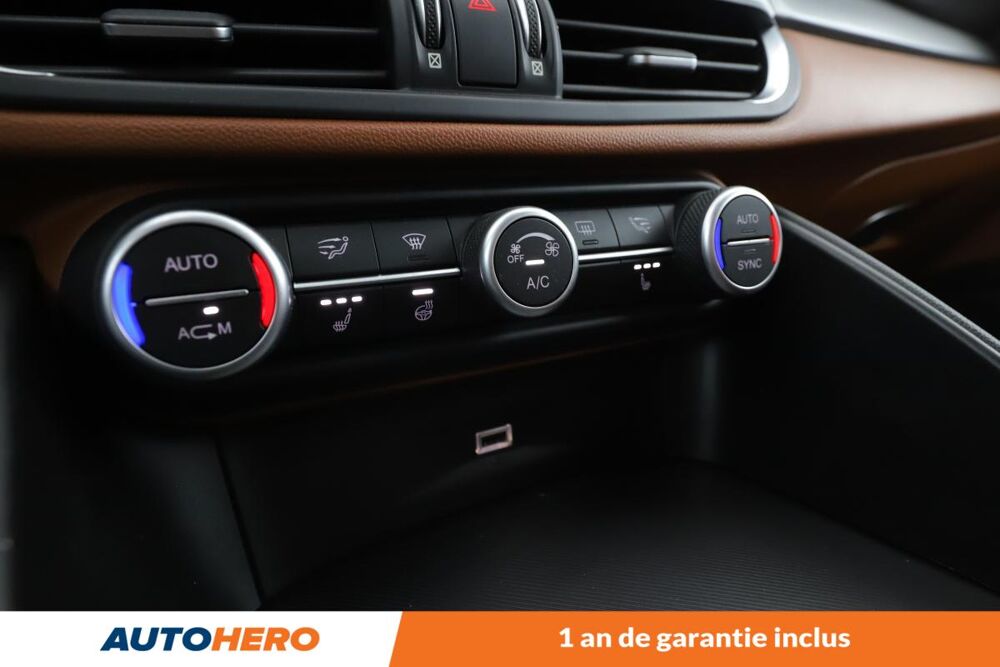 Giulia 2.2 Q4 Veloce AT8 210 ch 2018 occasion 92130 Issy-les-Moulineaux