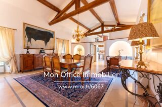  Propri�t�/ch�teau � vendre 12 pi�ces 426 m�