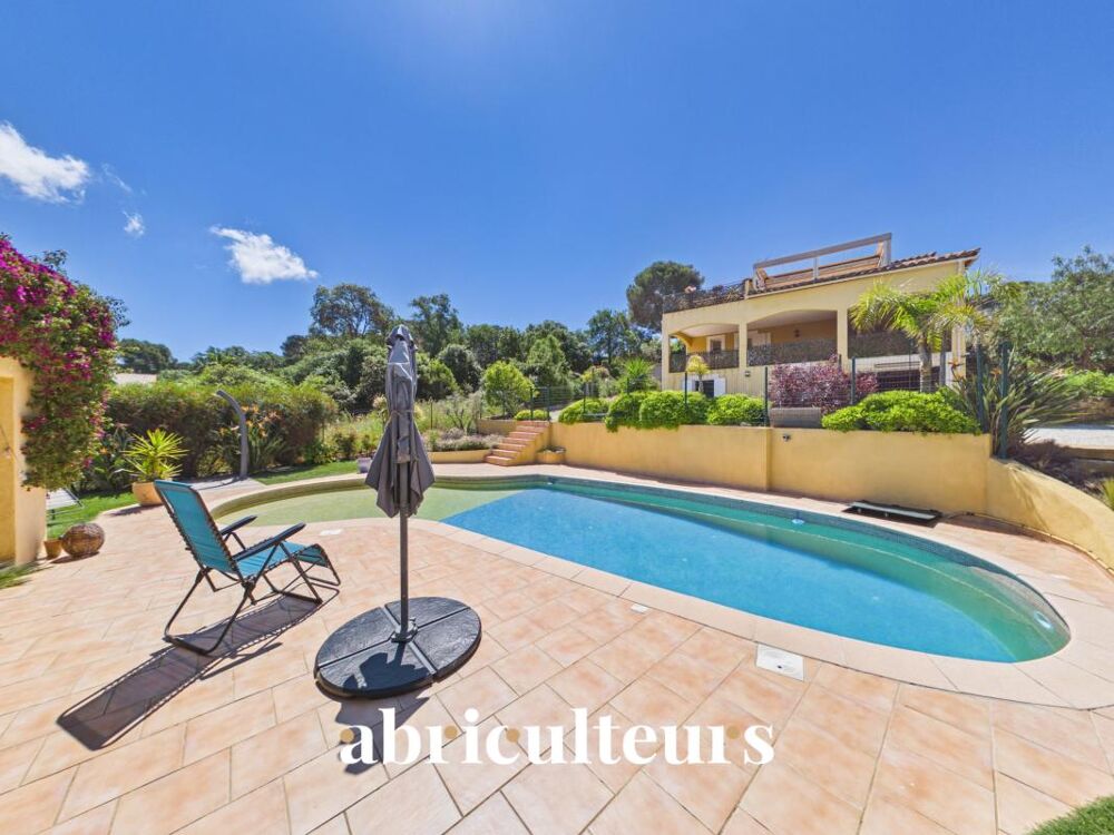 Maison avec piscine et jardin en vente à Six-Fours-les-Plages (83140)