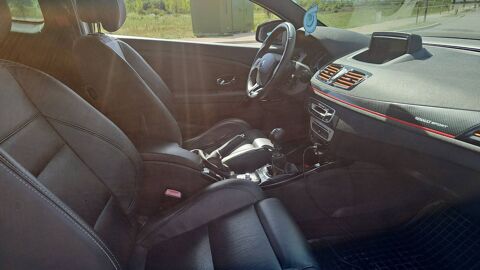 M&eacute;gane RS III 2.0 265.0 N/A 2015 occasion 31800 Saint Gaudens