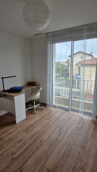  Appartement à louer 1 pièce 14 m²