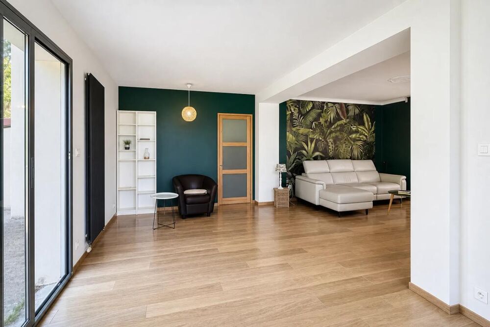 Maison rénovée 160 m², 6 pièces  Terrain 3750 m²