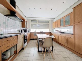  Immeuble � vendre 320 m�