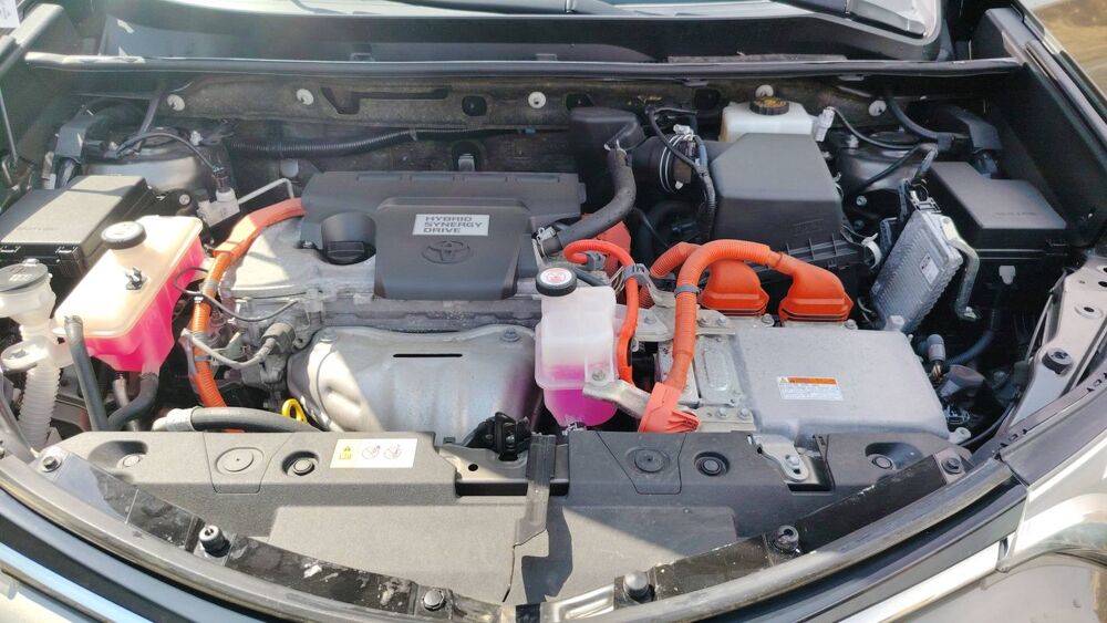 RAV 4 IV 2.5 VVTi 197 Hybrid E-CVT Design - Entretien constructeur 2016 occasion 79000 Niort