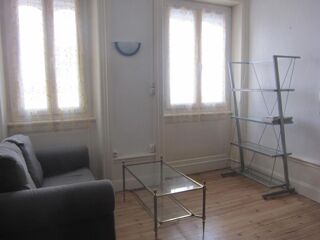  Appartement à louer 1 pièce 32 m²