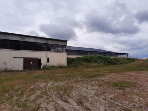 EGLETONS - Local industriel /commercial  3.000 m&sup2; 954000 19300 Egletons