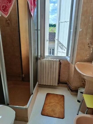  Maison � louer 4 pi�ces 110 m� Chateauneuf sur charente