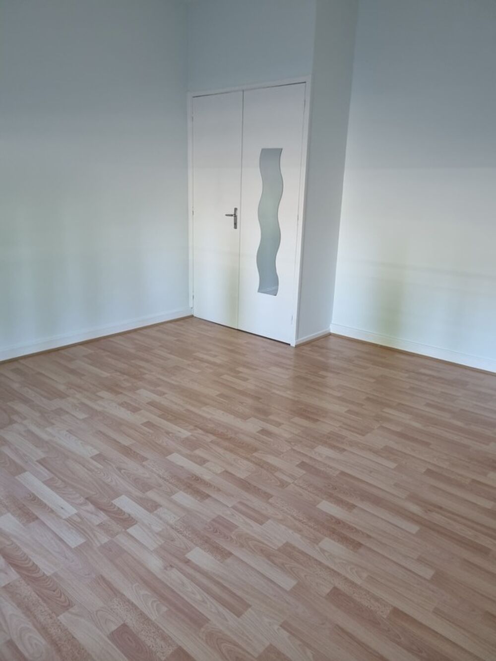 Vente Immeuble Immeuble à vendre DOMERAT (03), proche de Montluçon Montlucon
