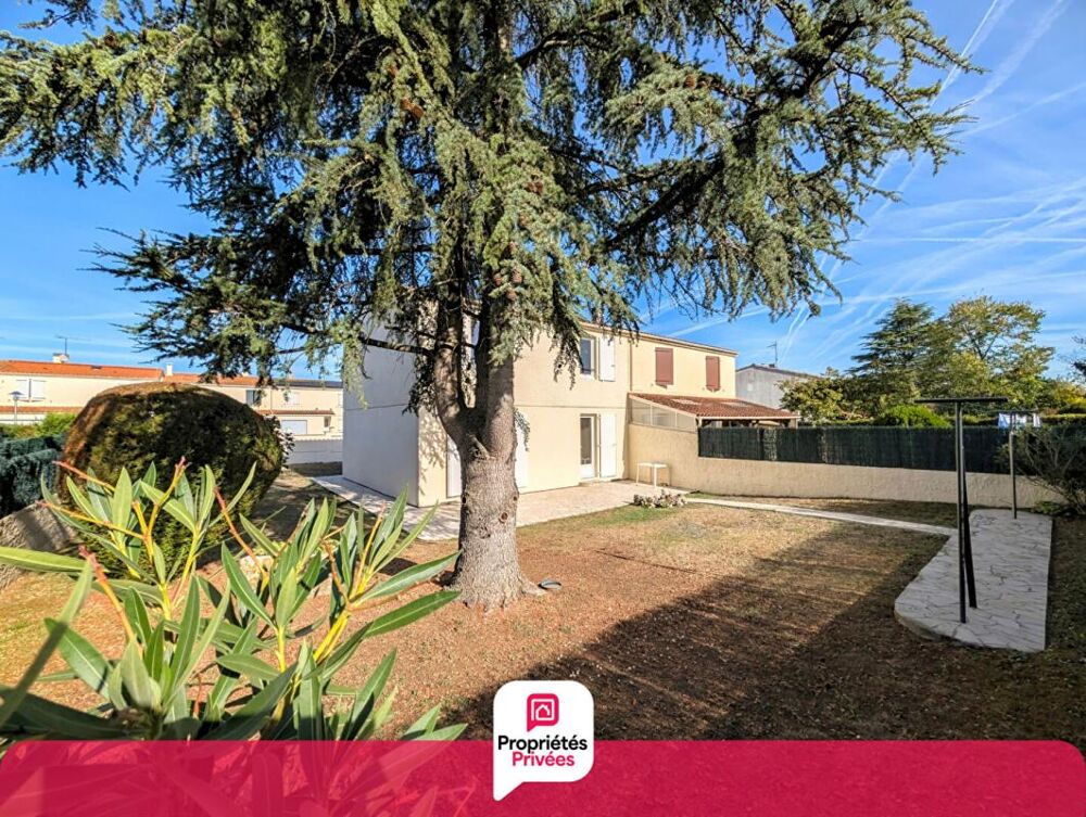 Maison 4 pièce(s) 91 m2 Chateaubernard