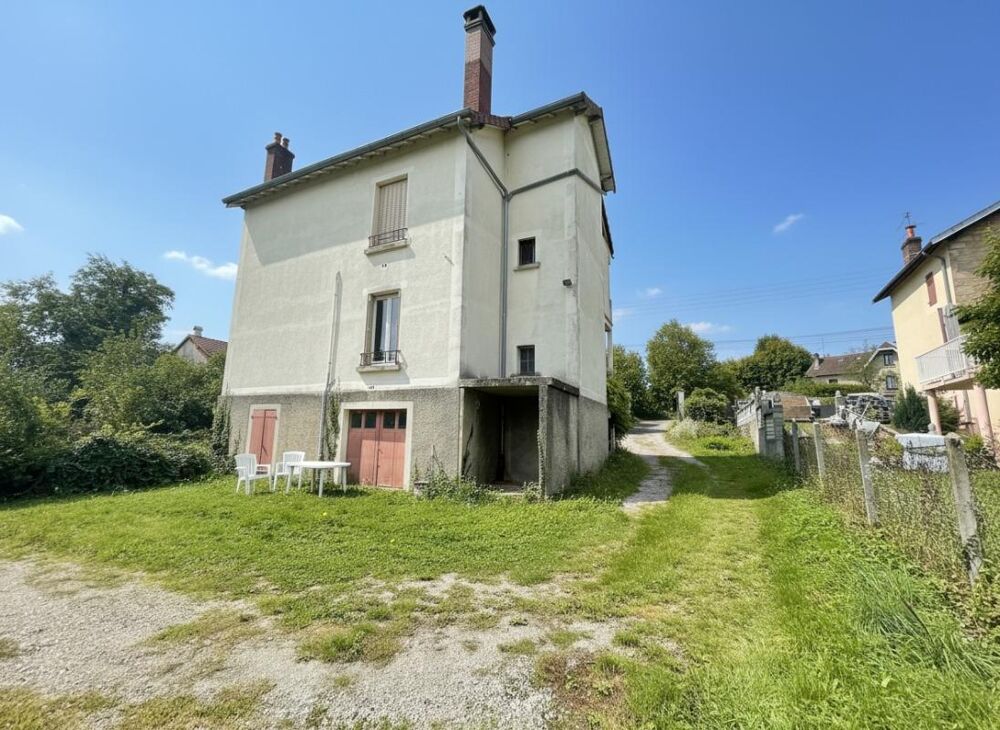 Vente Maison Maison en pierre à Lons-le-Saunier : deux appartements indépendants, jardin de 770 m², sous-sol et grenier Lons le saunier
