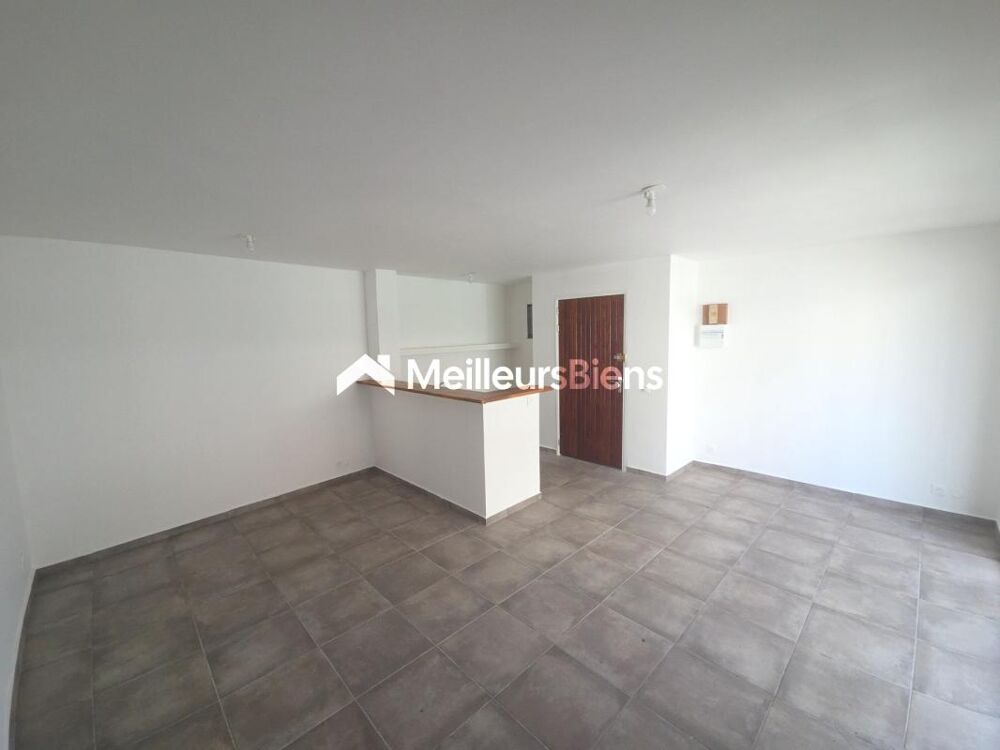 Appartement 2 pièces de 47 m² avec terrasse vue mer à Pointe-à-Pitre