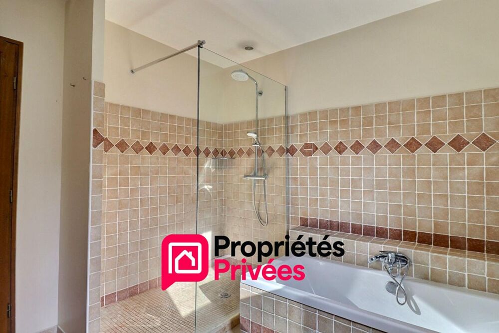 � vendre  Villa Uz�s (30700)