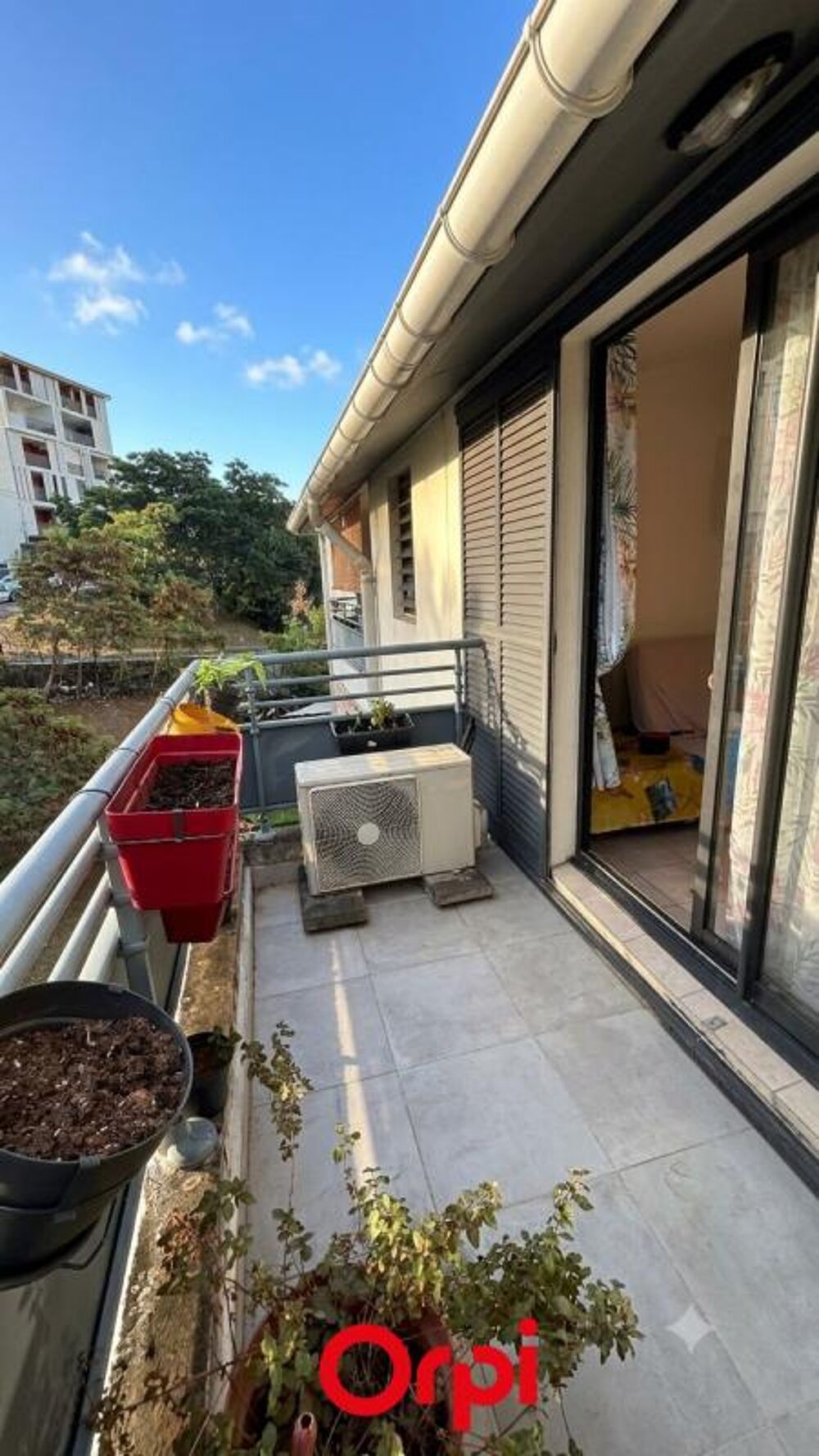 ORPI SAINT DENIS - APPARTEMENT T1 BIS BELLEPIERRE