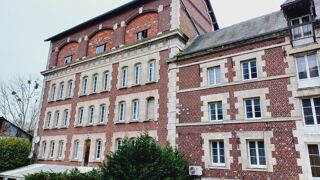  Immeuble � vendre 1900 m�