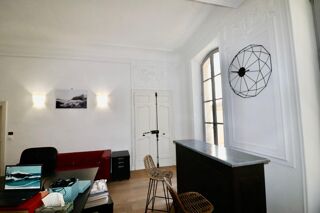 Vente Appartement Centre historique  bel appartement Arles 5 pièce(s) 137.2 m2 Arles