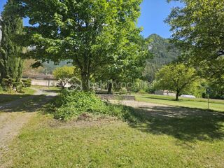  Maison à vendre 15 + pièces 700 m²