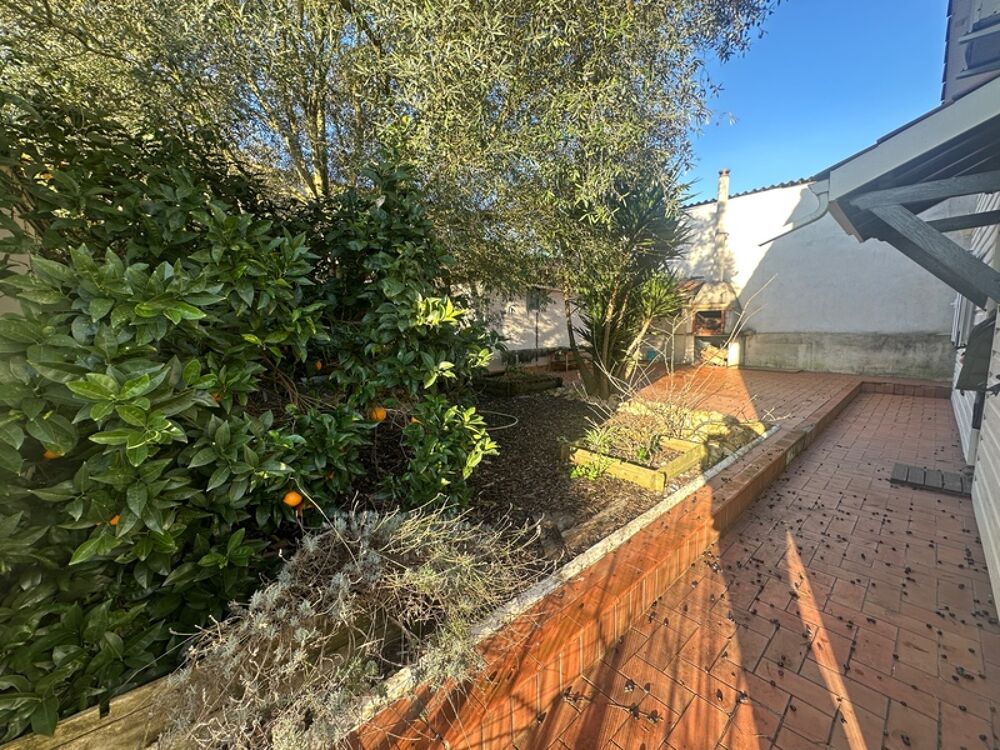 Maison à vendre 6 pièces proche de PESSAC (33)