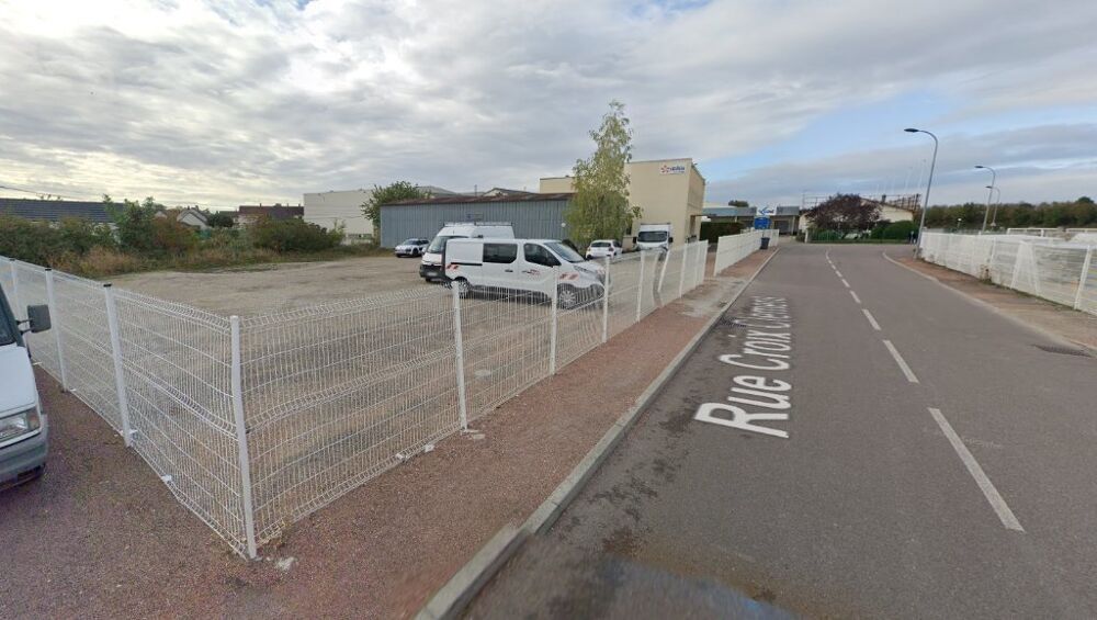   A VENDRE - BUREAUX Champforgeuil