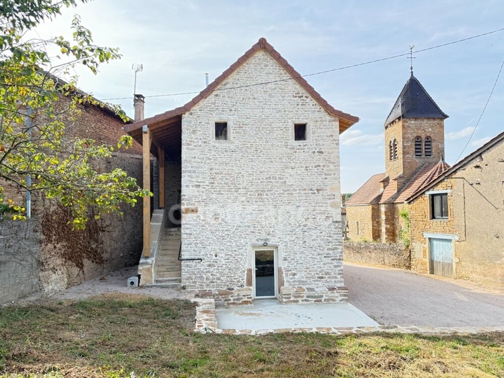 Le charme de lancien, le confort du moderne  Maison rénovée de 124 m² à Saint-Maurice-de-Satonnay