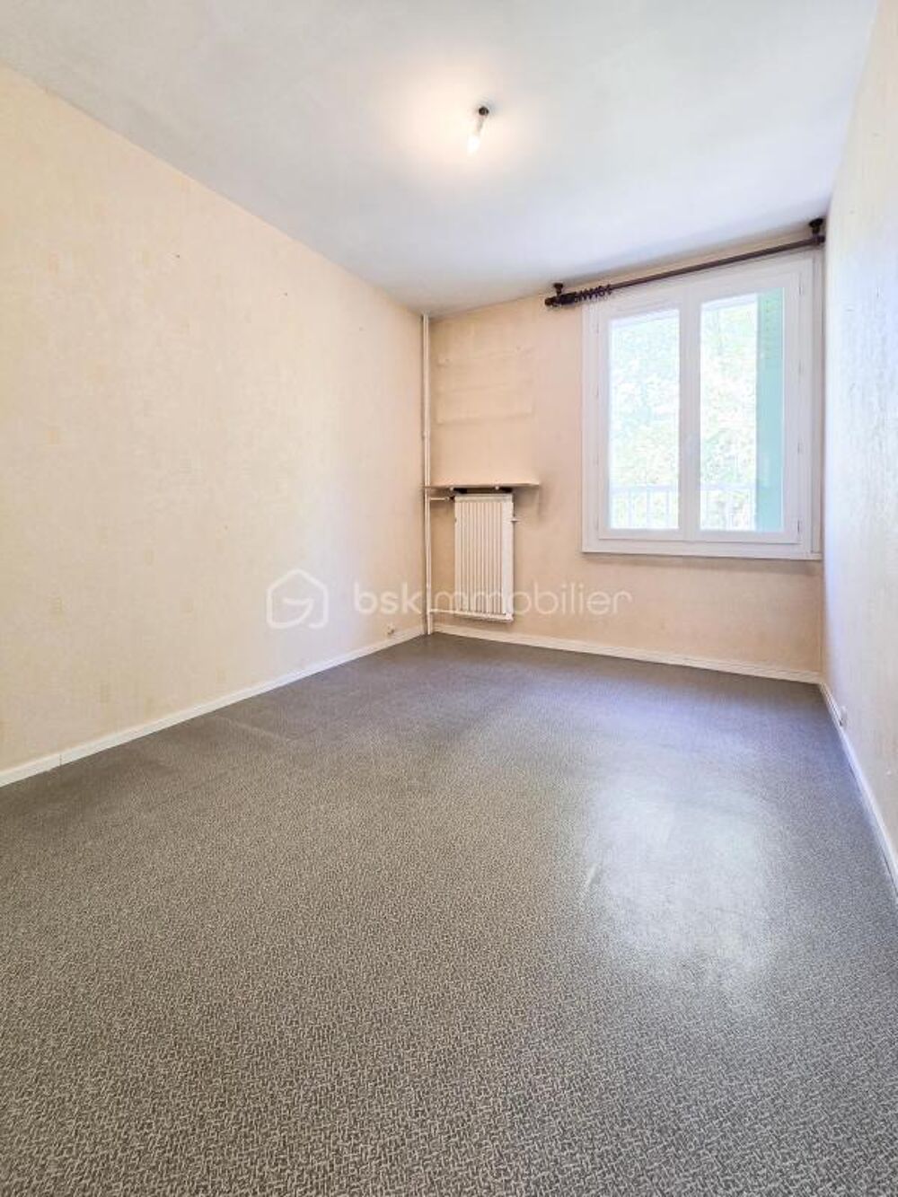 Vente Appartement GRENOBLE ABBAYE – BEAU POTENTIEL T3/4 RP OU COLOCATION – 75 m² – CAVE Grenoble