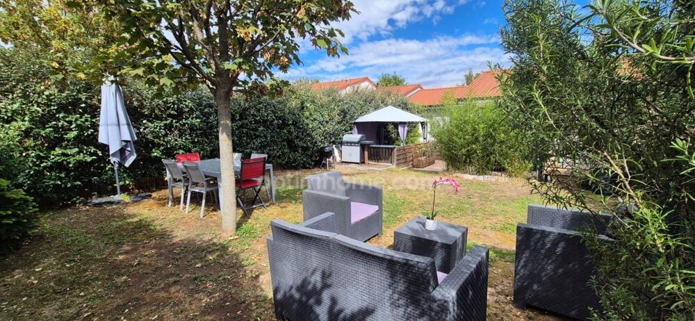 Vente Maison PONT-DU-CHÂTEAU – PLAIN-PIED 92 M² – 3 CHAMBRES – EXTÉRIEUR SOIGNÉ Pont du chateau